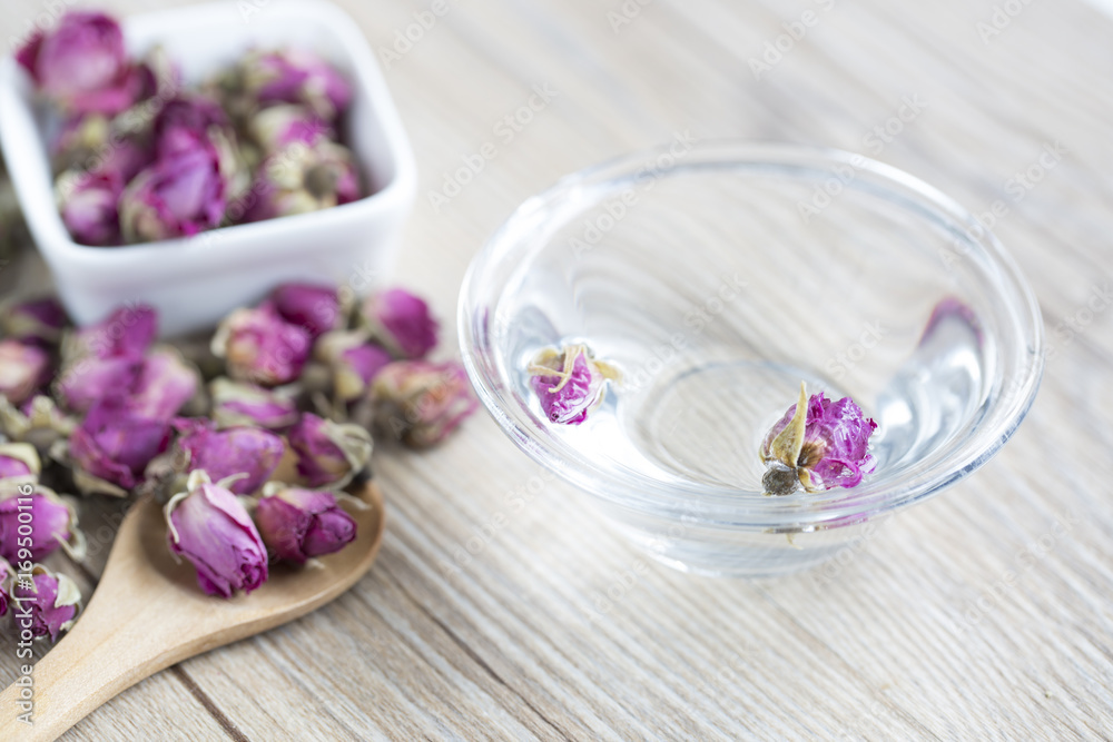 Dried flowers roses(Rosa damascena),mainly used for production of rose oil and pink water and therapies. Dried flowers roses(Rosa damascena),mainly used for production of rose oil and pink water and therapies.
