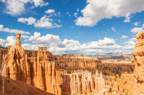 Thor's Hammer and other hoodoos in Bryce Canyon