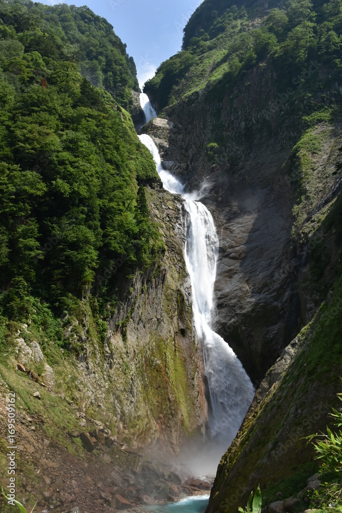 称名滝 落差日本一の滝 称名滝 落差日本一の滝