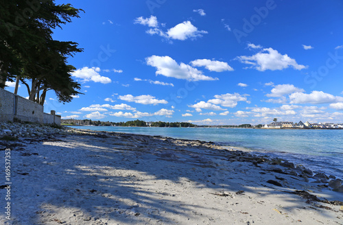 Blick von Loctudy auf Ile Tudy, Bretagne, Frankreich photo