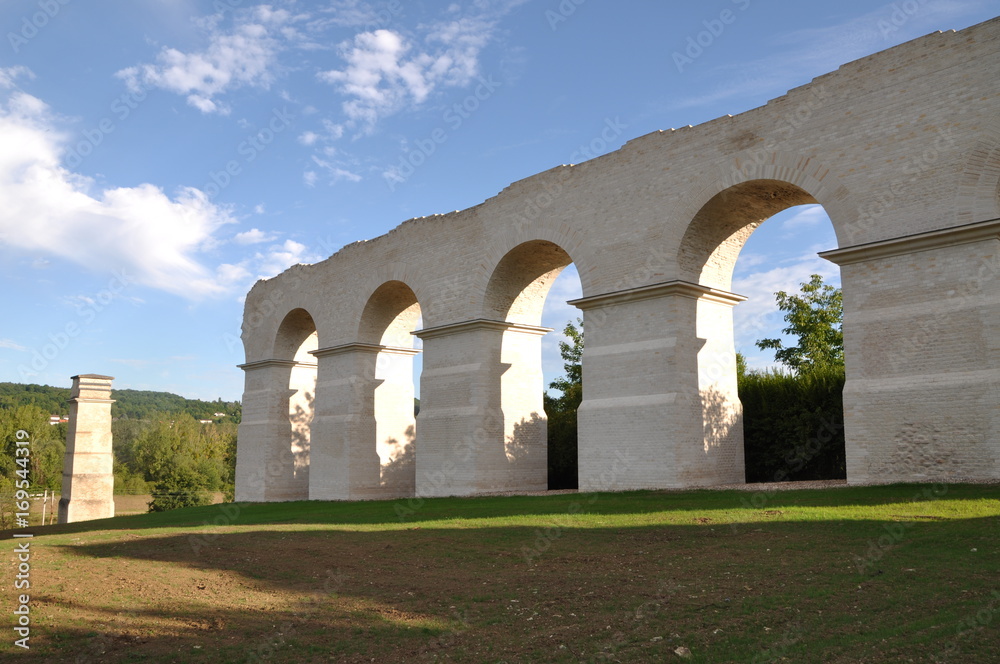 aqueduc romain de jouy aux arches