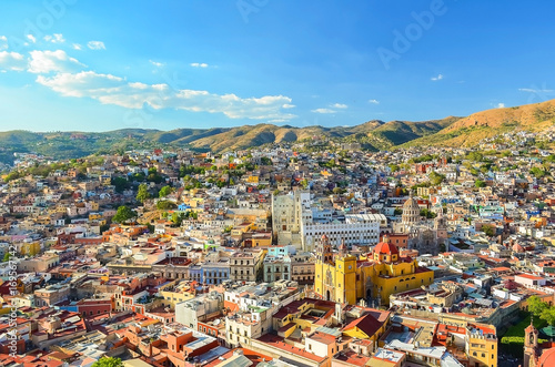 Cores e formas de Guanajuato , vista do mirante da cidade de Guanajuato, México. photo
