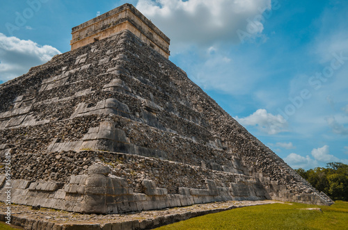 Ruins of Chichen Itza  Mexico  Mayan ruins  composition.