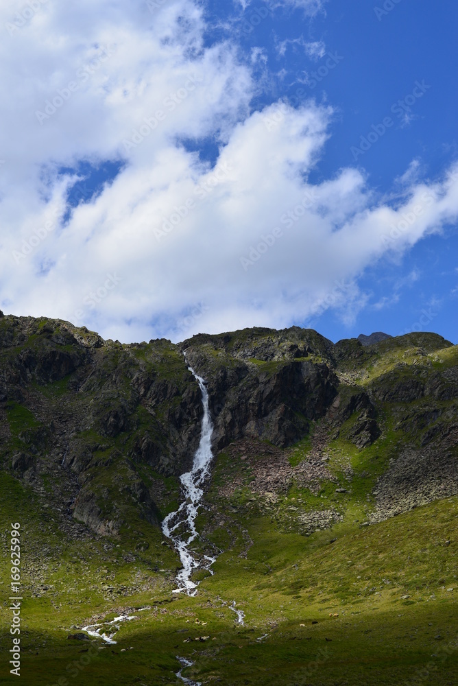 Wasserfall im Riffltal im Kaunergrat/Ötztaler Alpen