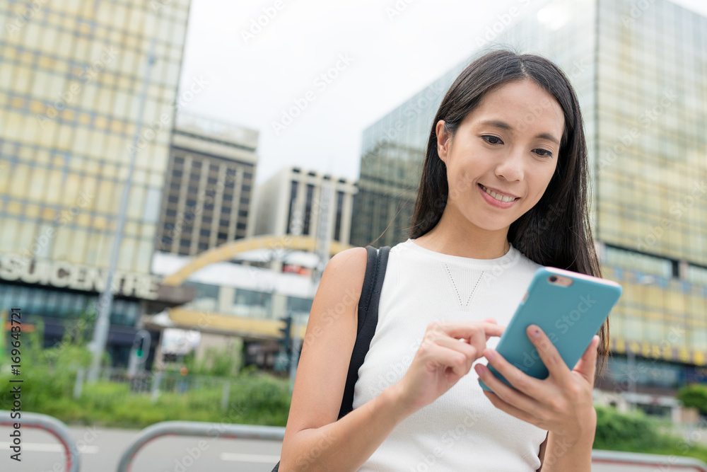 Woman use of cellphone