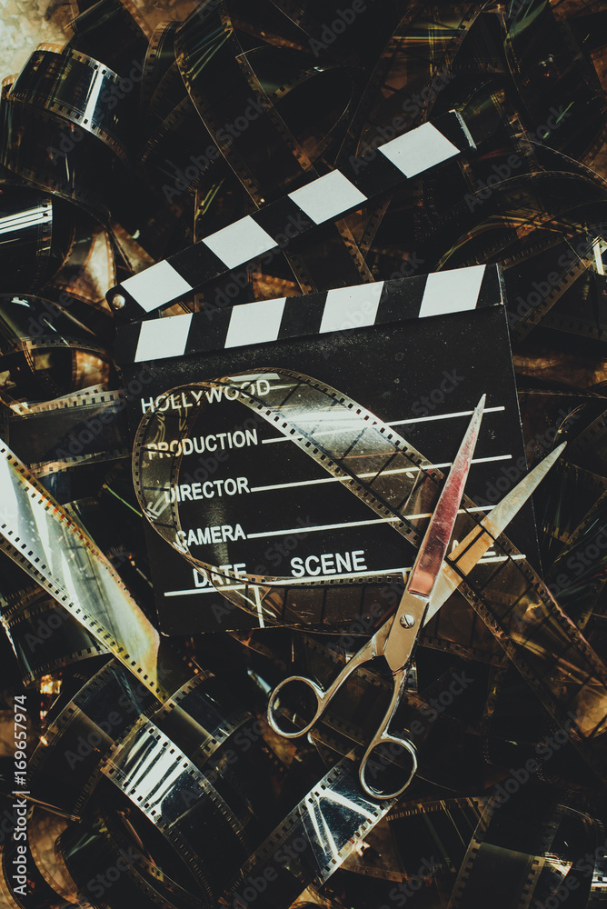 Naklejka premium Vintage movie background concept editing and final cut