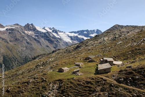 krajobraz w pobliżu schroniska Vittorio Sella - Park Narodowy Gran Paradiso