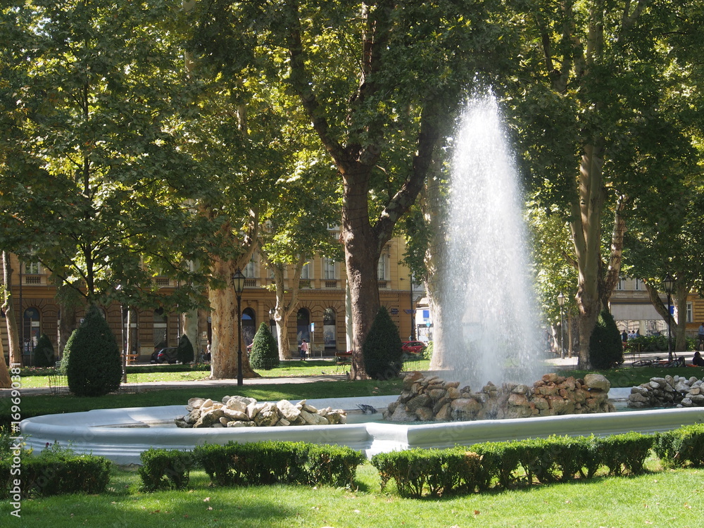 Stadtpark in Zagreb, Kroatien: Park Zrinjevac

