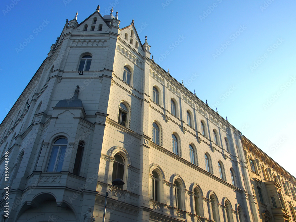 Zagreb, Kroatien: Altbaufassaden der Jahrhundertwende