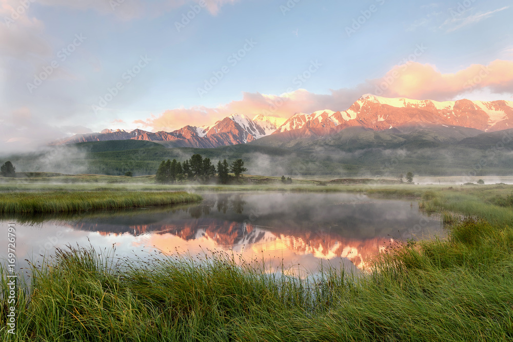 lake mountains fog reflection sunrise