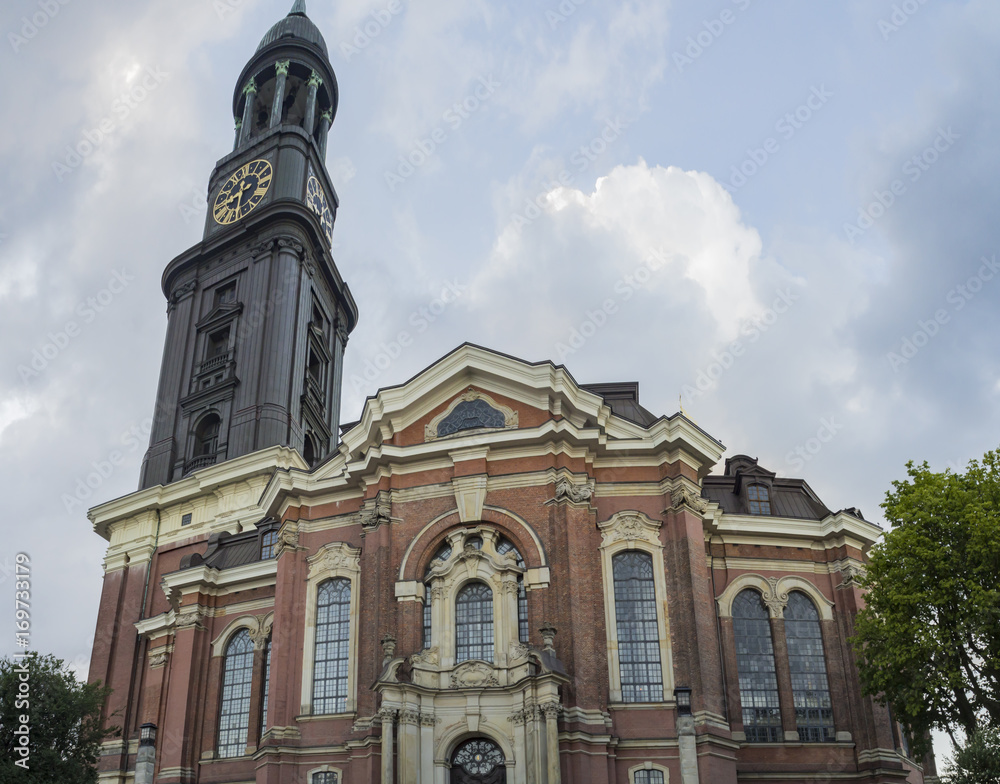 Iglesia de San Miguel , visita en Hamburgo, Alemania en las vacaciones de verano de 2017