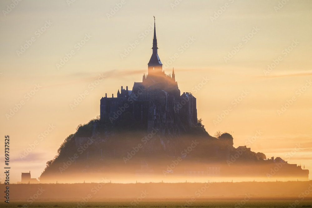 Fototapeta premium Mont Saint-Michel view in the sunrise light. Normandy, northern France