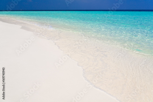 Maldives,  white sand © genuimous
