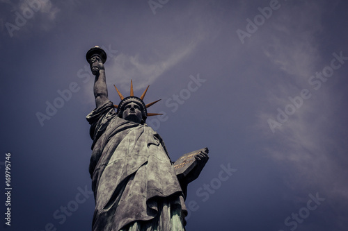 kleine Freiheitsstatue New York in Paris