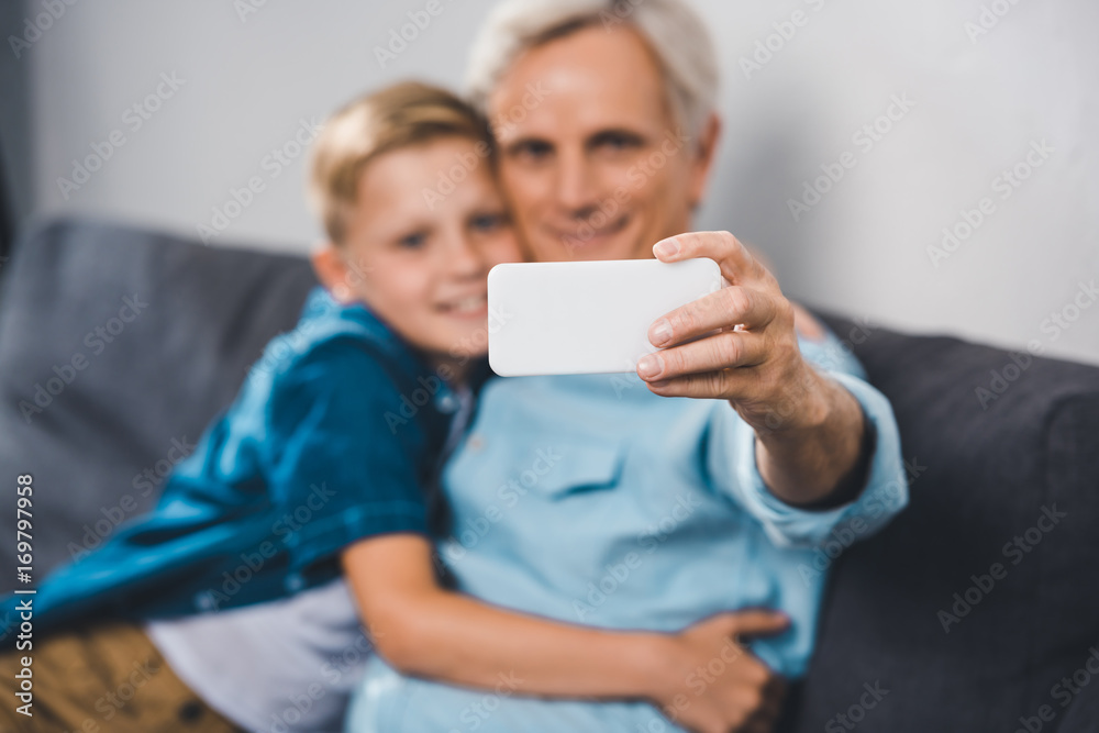 taking selfie taking selfie