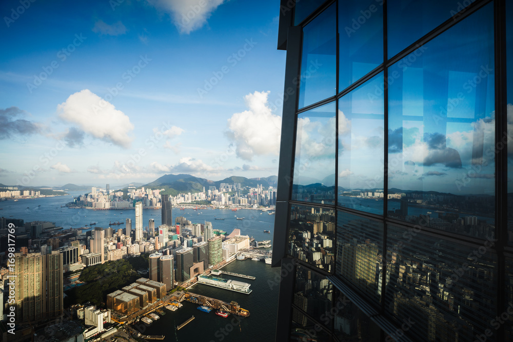 Obraz premium Hong Kong skyline view from Sky 100 observation deck, Hong Kong China