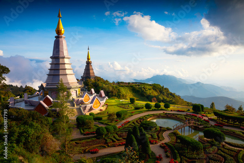 The Great Holy Relics Pagoda Nabhapolbhumisiri © Patrick Foto