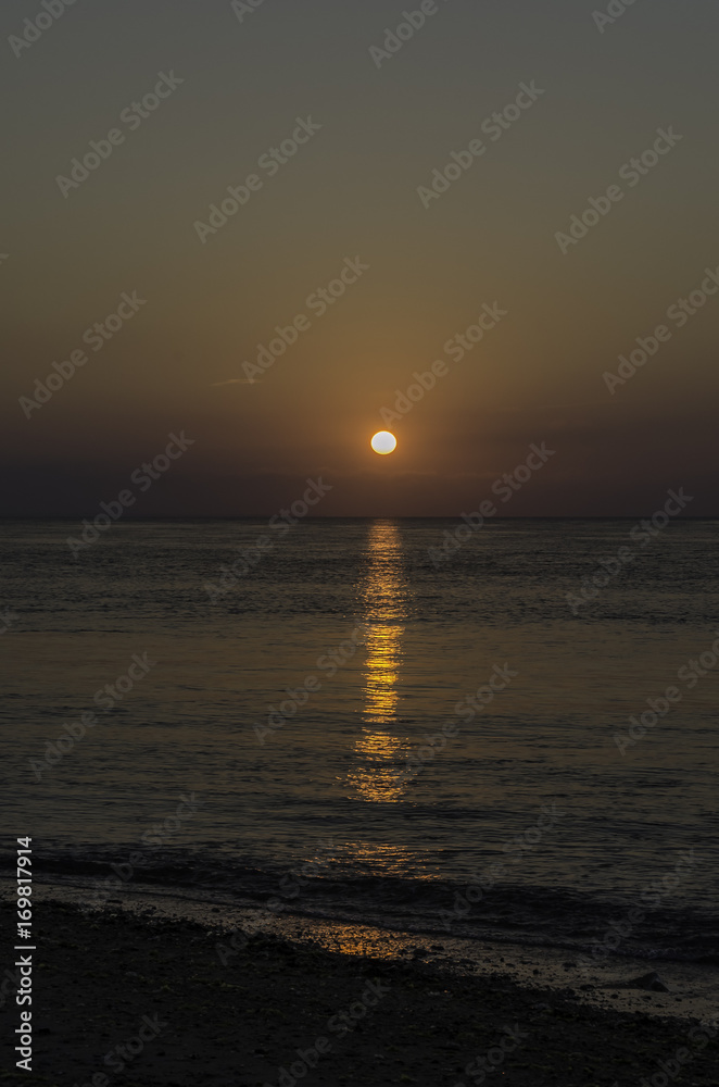 Coucher de soleil sur l'océan atlantique Coucher de soleil sur l'océan atlantique