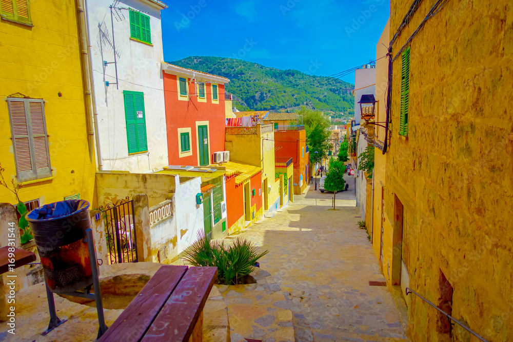 Obraz premium Beautiful view of small old steet in Port D Andratx town, located in Mallorca balearic islands, Spain