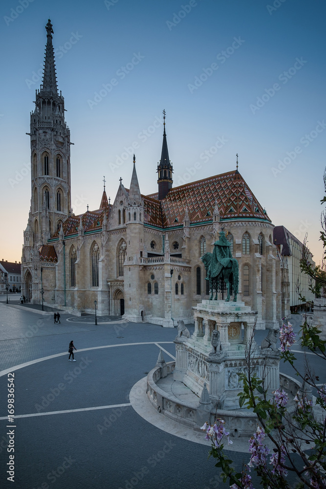 Naklejka premium Budapest the capital of Hungary crossed by the Danube River