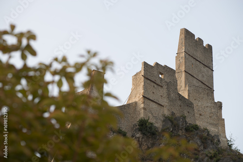 Roccacasale, Chiesa di San Michele Arcangelo e 
Castello medievale De Sanctis
 photo
