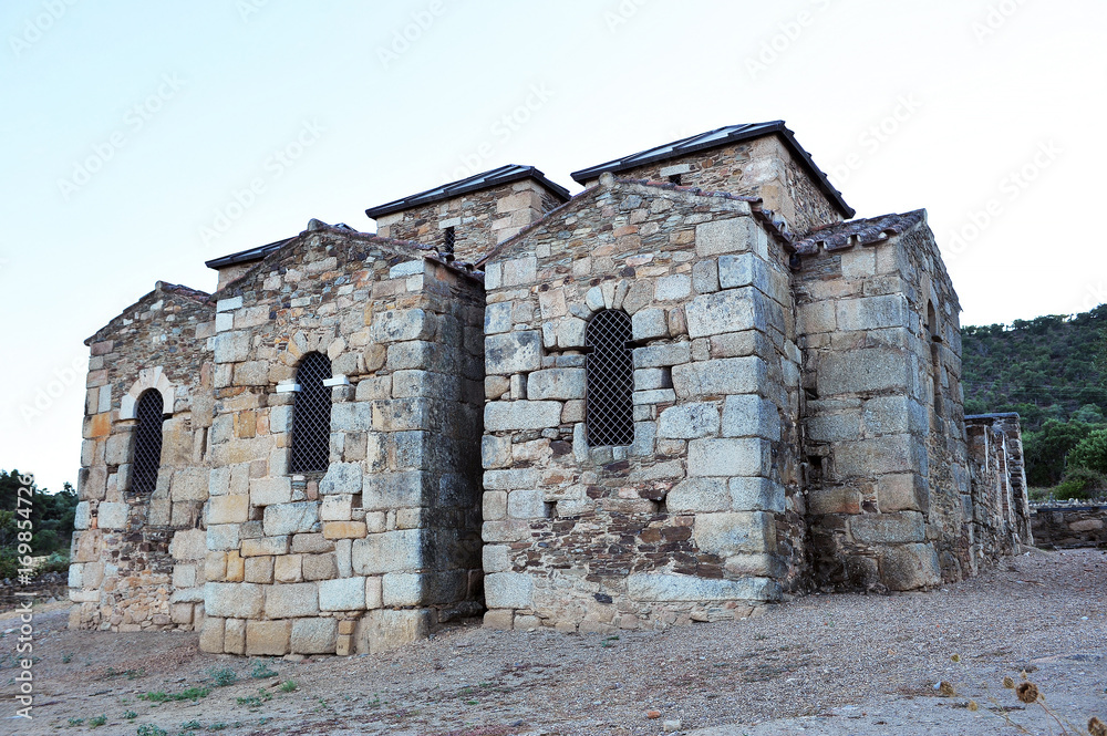 Iglesia mozárabe del Trampal en Alcuéscar, provincia de Cáceres, España 

