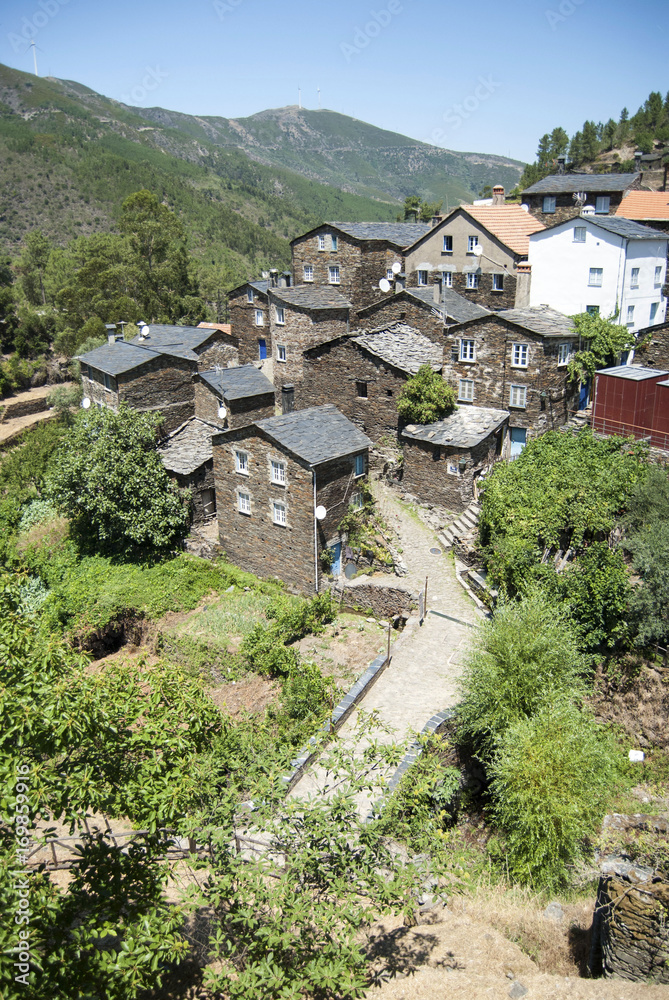 Casas de xisto em Piodão, aldeia histórica de Portugal Stock Photo