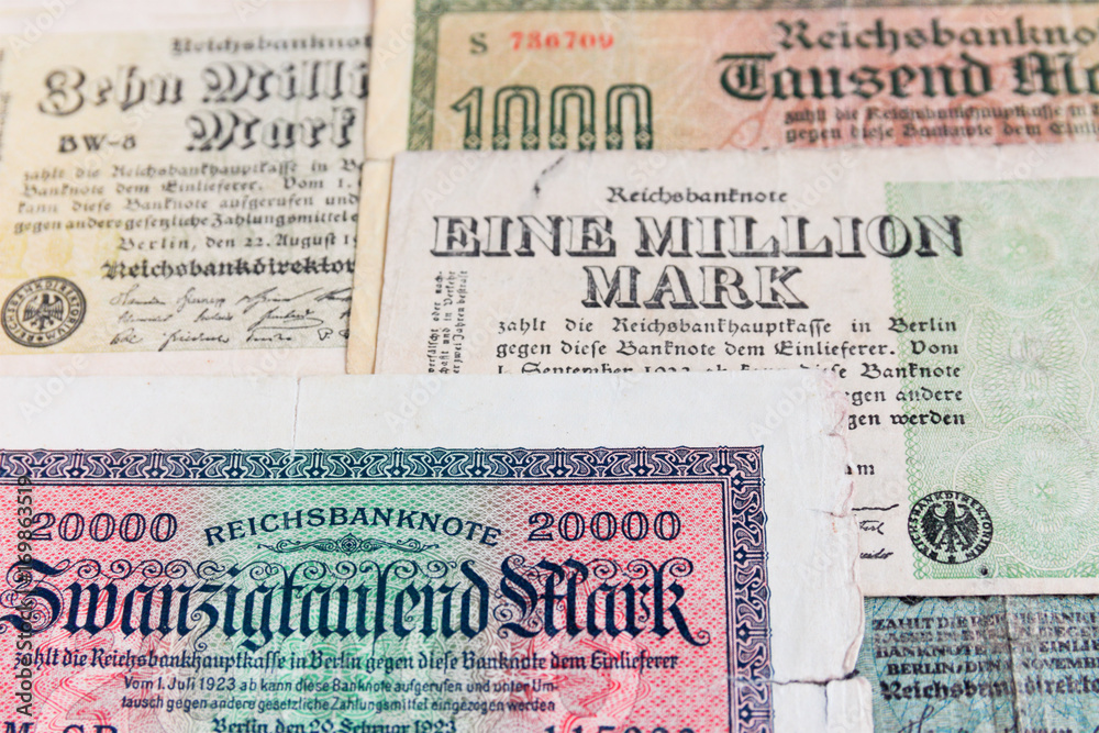 Naklejka premium Old banknotes of the German bank of the period of the Weimar Republic