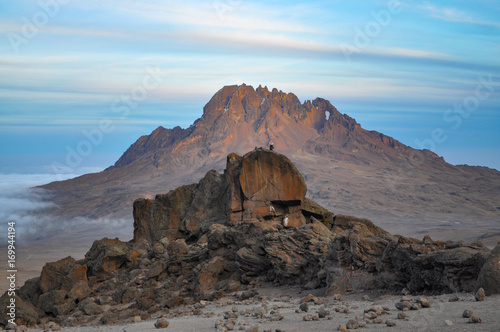 Fotografie A view of Mawenzi peak from Kibo hut on Mount Kilimanjaro, Tanzania
