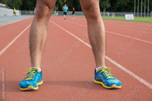 Runner legs on the track race