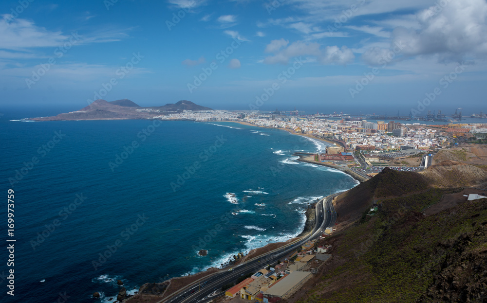 Fotos desde el aire de Gran Canaria. Aéreos, estilo drone, con altura de mar y paisaje canario de españa