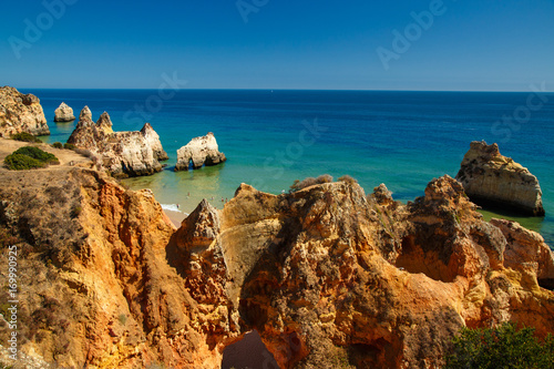 Cuadro en lienzo THE ALGARVE, circa 2016 - Wide  angle shot of the Praia da Rocha beach in the Al