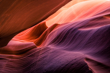 Fotobehang Canyon Kleurenspel in Antelope Canyon  © jon_chica