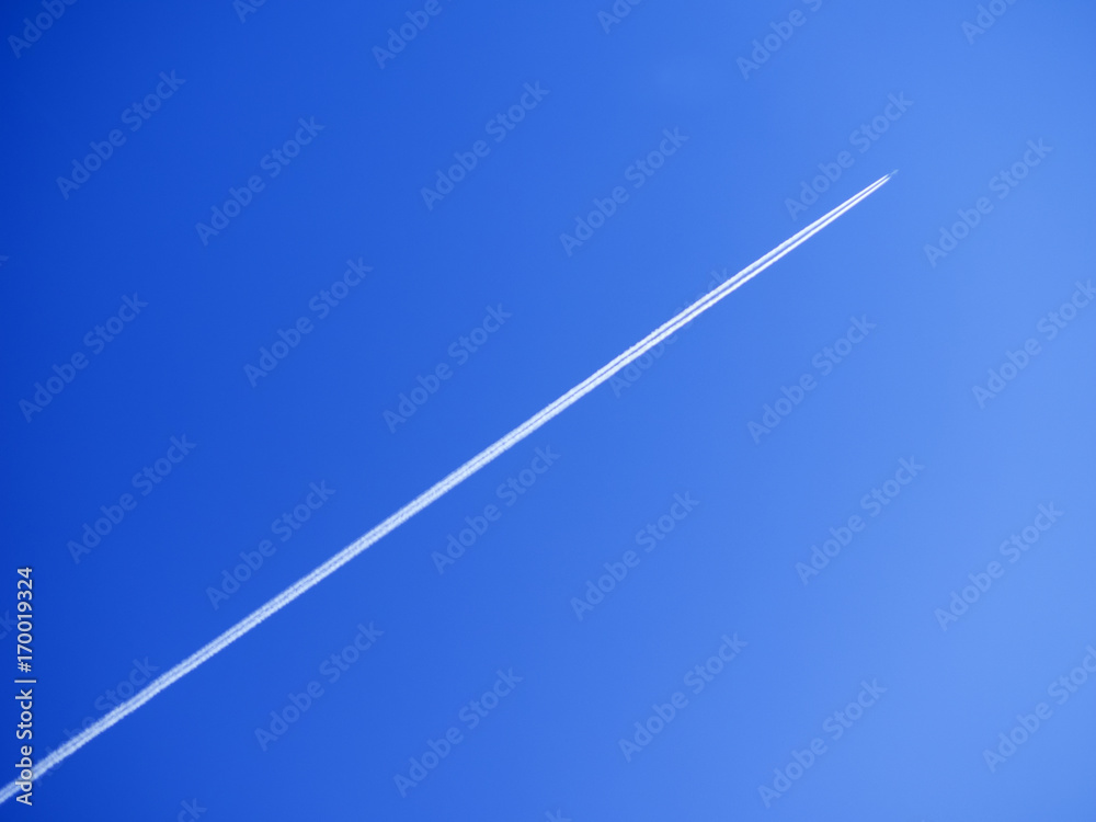 Airplane with traces