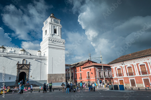 Golden verzierte Iglesia de la Merced in der Altstadt von Quito