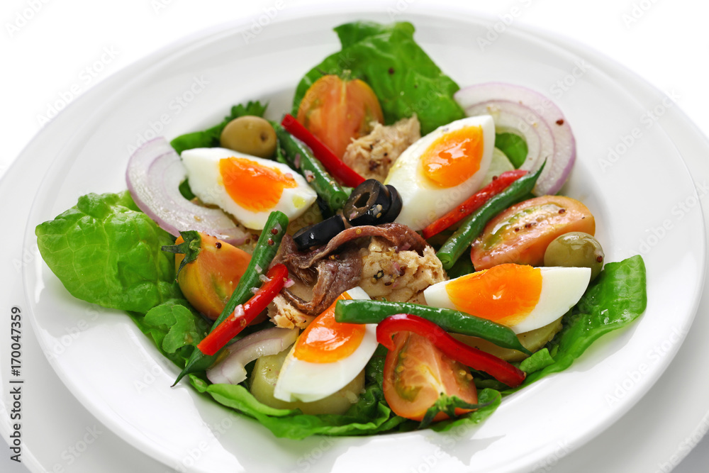 nicoise salad, french traditional cuisine