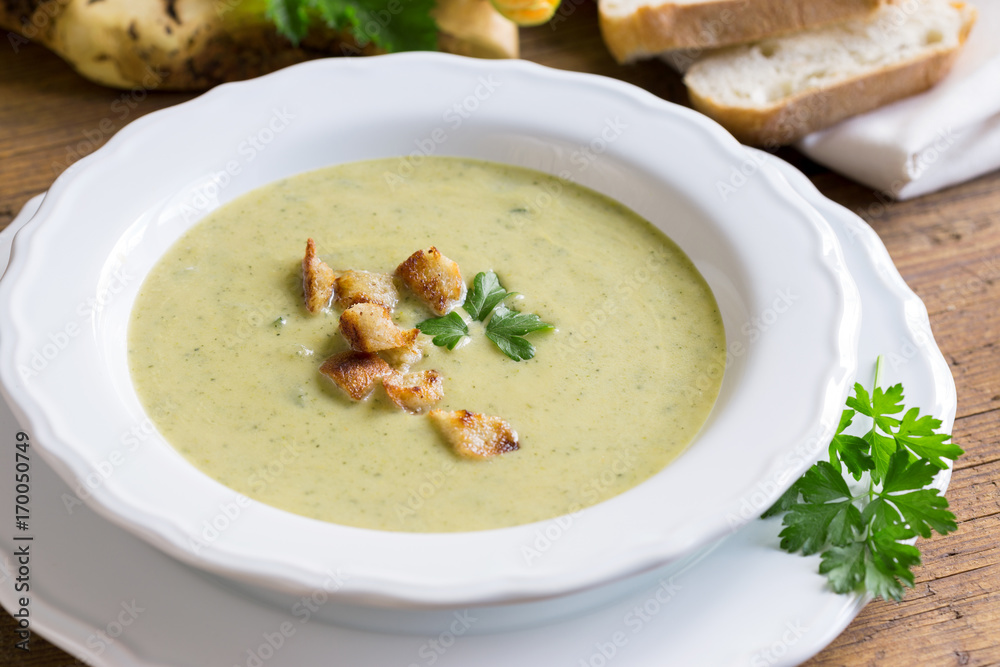 cremige Gemüsesuppe Stock Photo | Adobe Stock