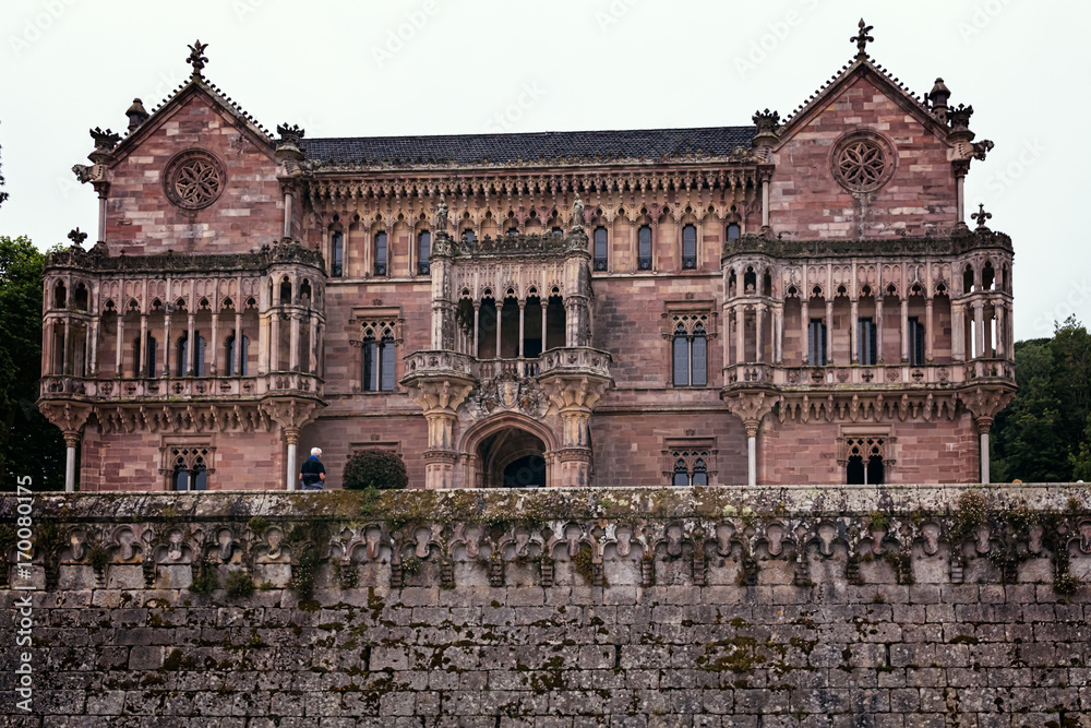Palacio de Sobrellano en Comillas, Cantabria, España Palacio de Sobrellano en Comillas, Cantabria, España