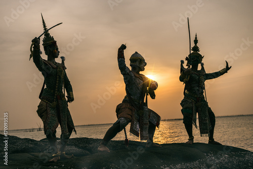 Tableau sur toile Khon is traditional dance drama art of Thai classical masked from Ramayana epic
