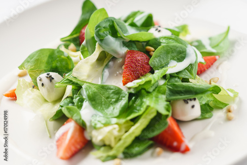 salad with strawberries