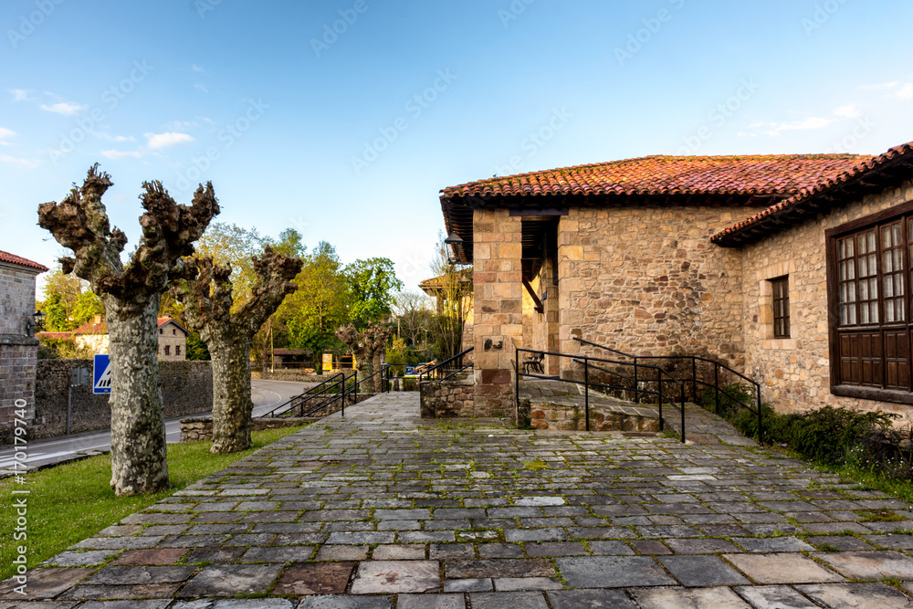 Consultorio medico santillana del mar