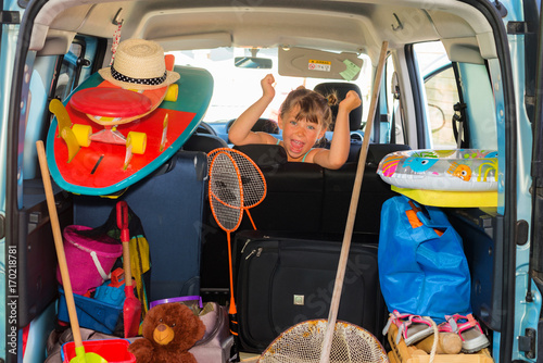 Obraz na płótnie la voiture et pleine pour les vacances