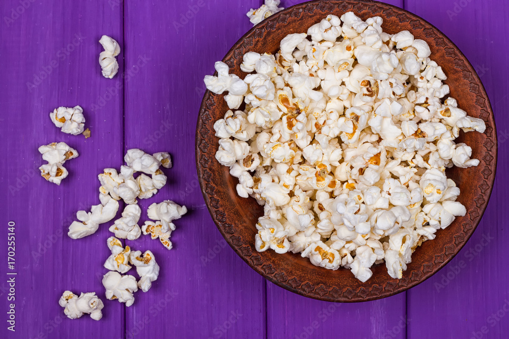 Popcorn in a bowl Popcorn in a bowl