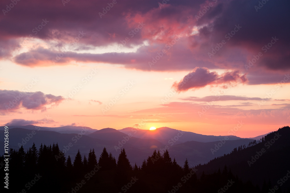 Smoky Mountains ridge at sunrise