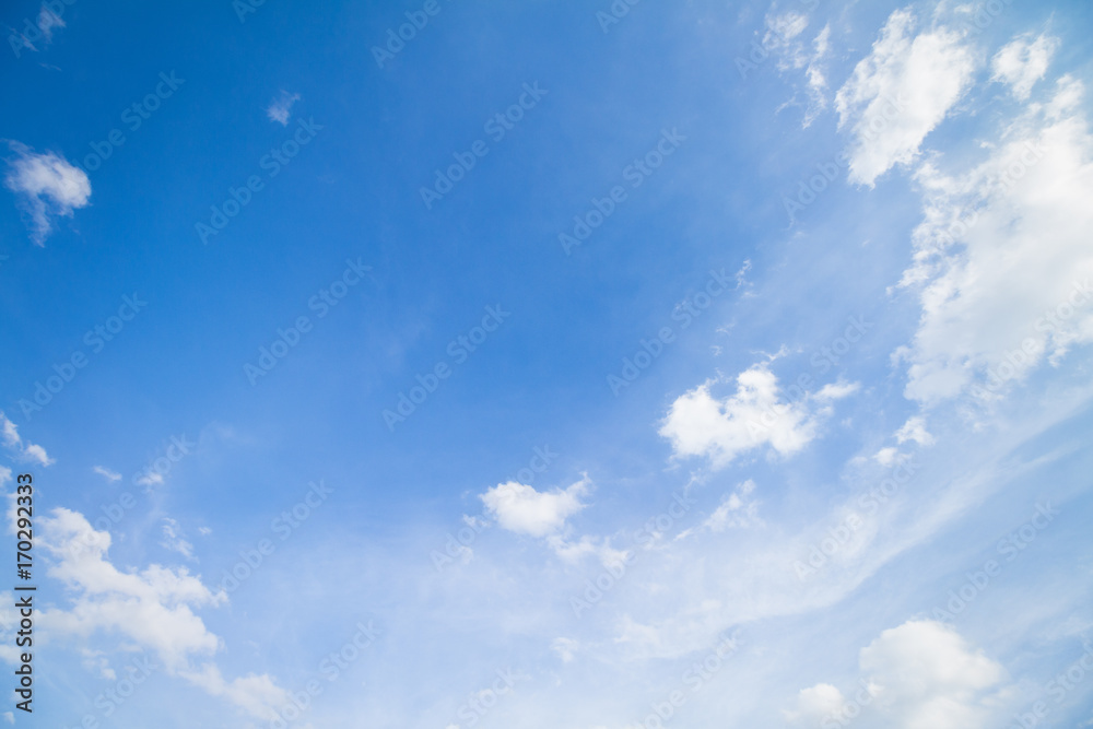 Obraz premium Panorama shot of blue sky and clouds in good weather days
