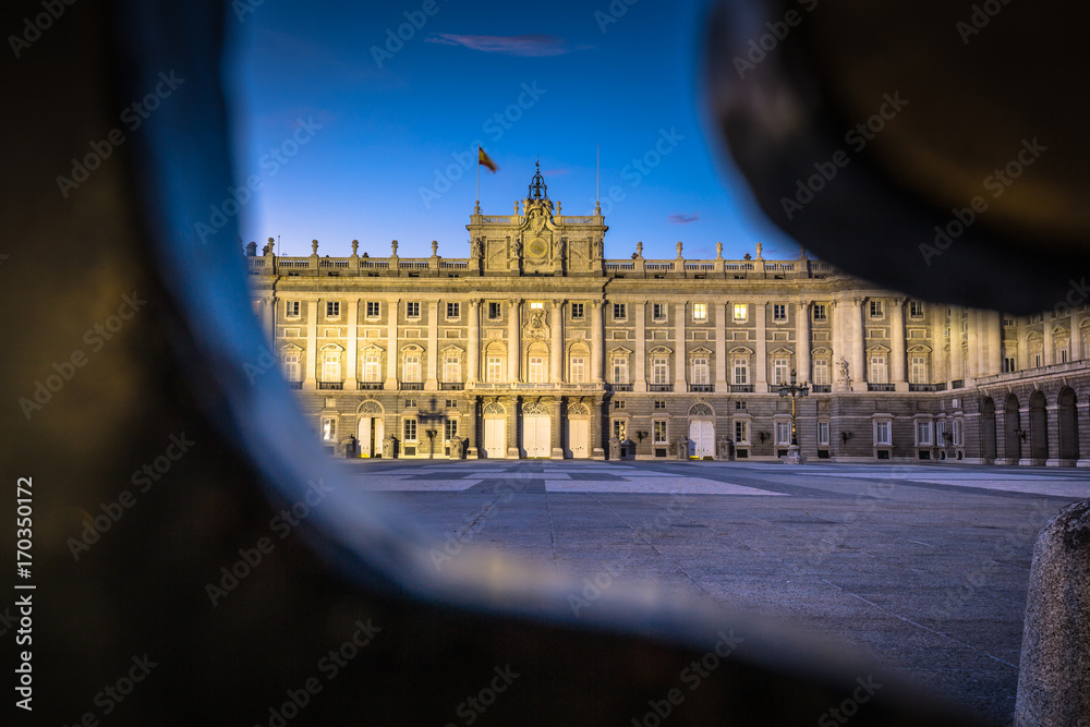 Φωτογραφία Royal Palace ,Famous monument of the city of madrid