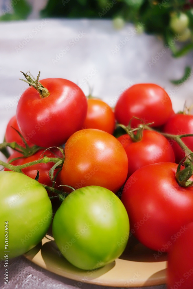 Bunch of red tomatoes Bunch of red tomatoes