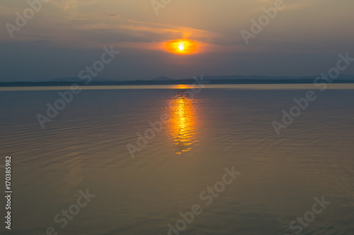 Obraz na płótnie Sunset at a lake Uveldy, The Urals, Russia w salonie