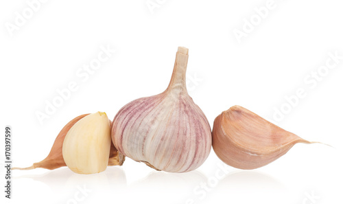 Raw garlic bulb