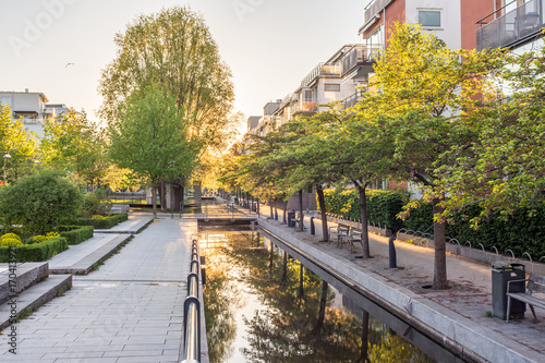 Photography Dessa vackra parker med kanaler och konst finns i  Hammarby sjöstad Stockholm